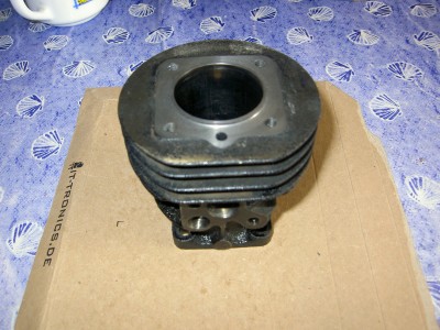 TUM 64 - 0.5 mm Rectif Haut Moteur.JPG